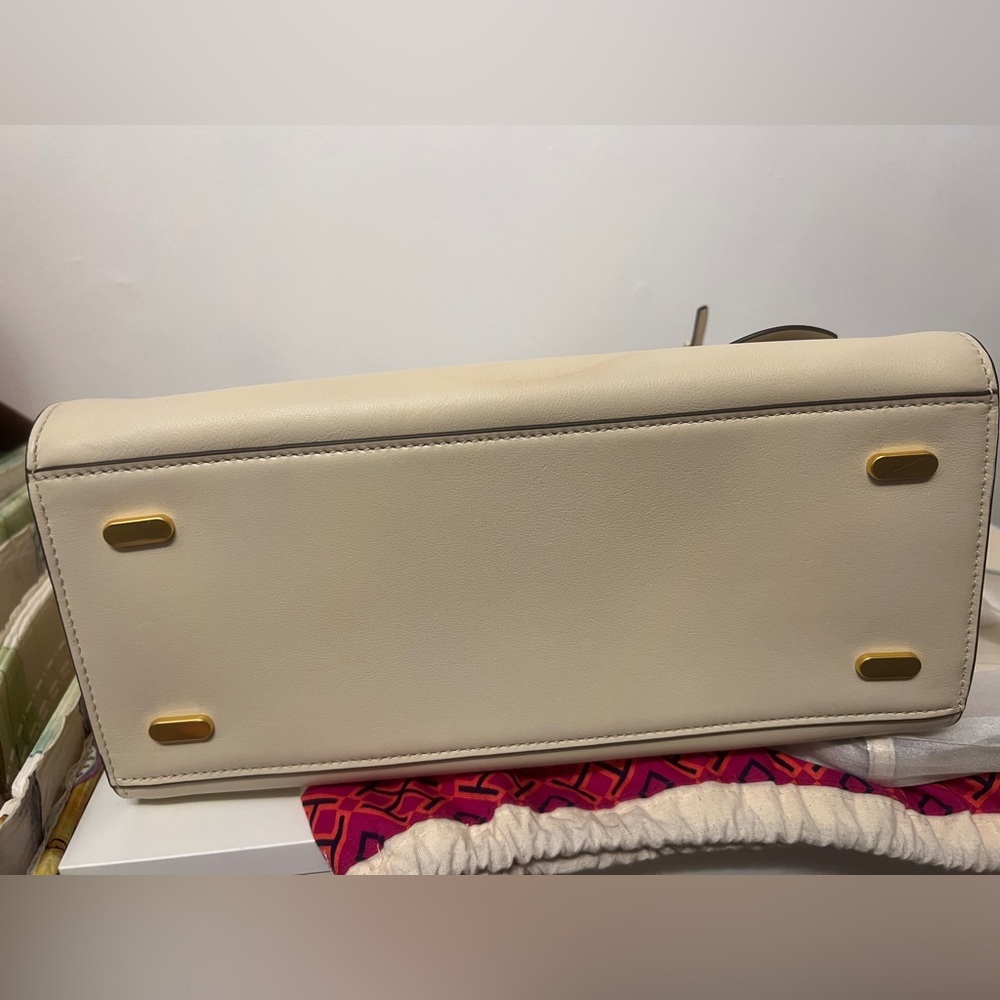 Lee Radziwill Double Bag contrasts - Picture 8 of 14